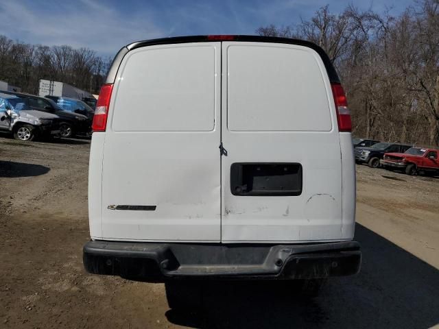 2021 Chevrolet Express G2500