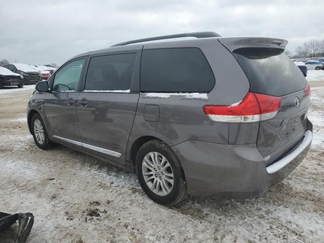 2013 Toyota Sienna XLE