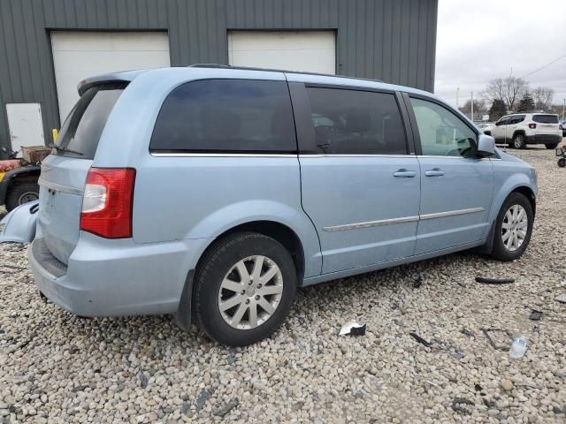 2013 Chrysler Town & Country Touring