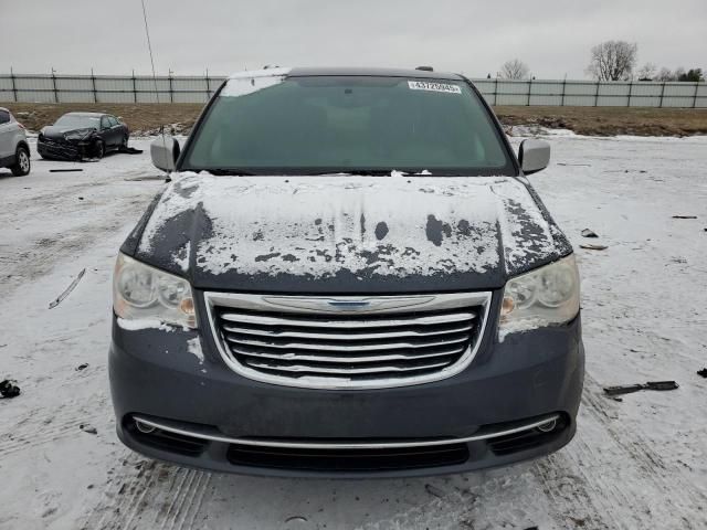 2014 Chrysler Town & Country Touring L