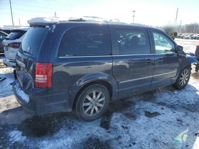 2009 Chrysler Town & Country Touring