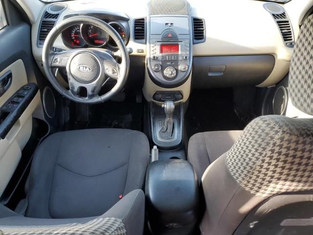 2011 KIA Soul +