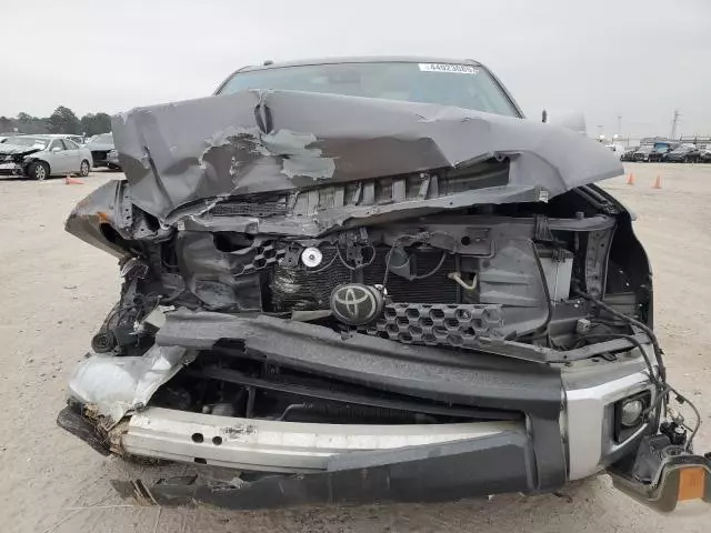 2019 Toyota Tundra Crewmax SR5