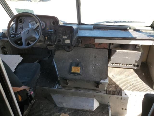 2009 Freightliner Chassis M Line WALK-IN Van