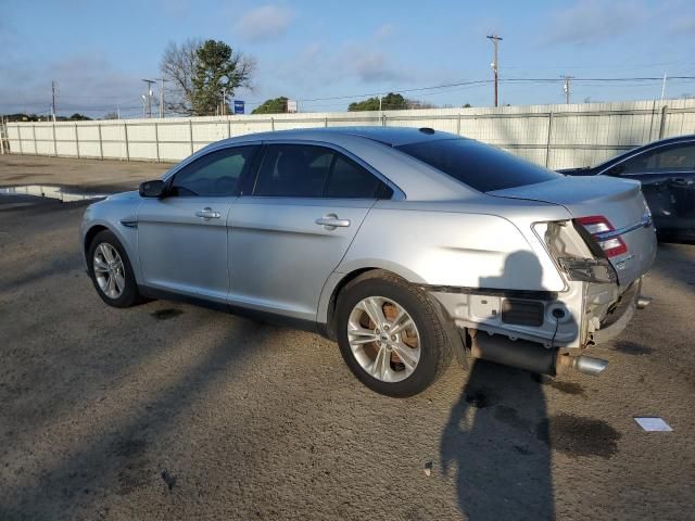 2016 Ford Taurus SE