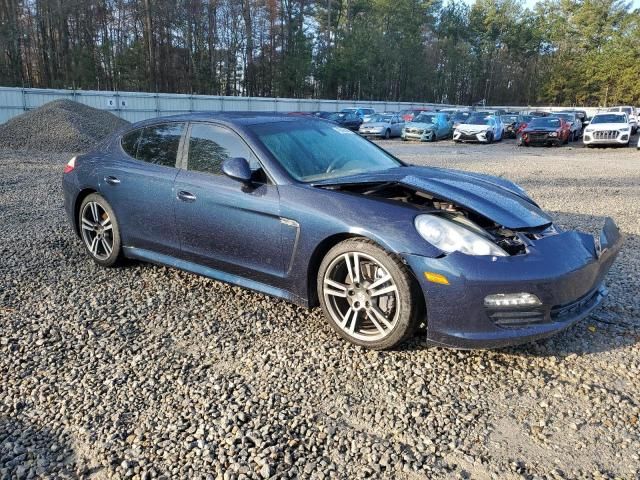 2013 Porsche Panamera 2