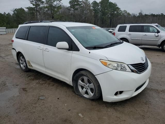 2011 Toyota Sienna LE