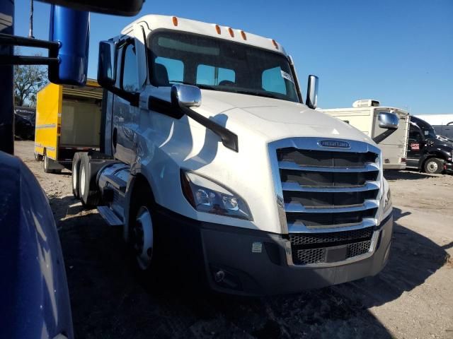 2024 Freightliner Cascadia 126