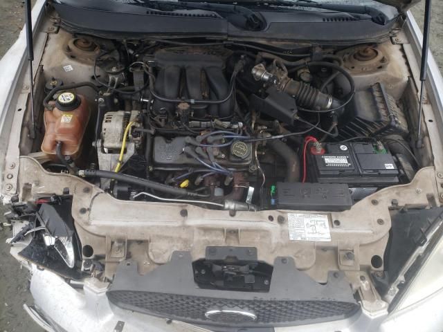 2005 Ford Taurus SE