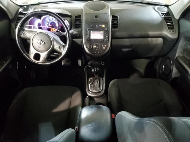 2013 KIA Soul +