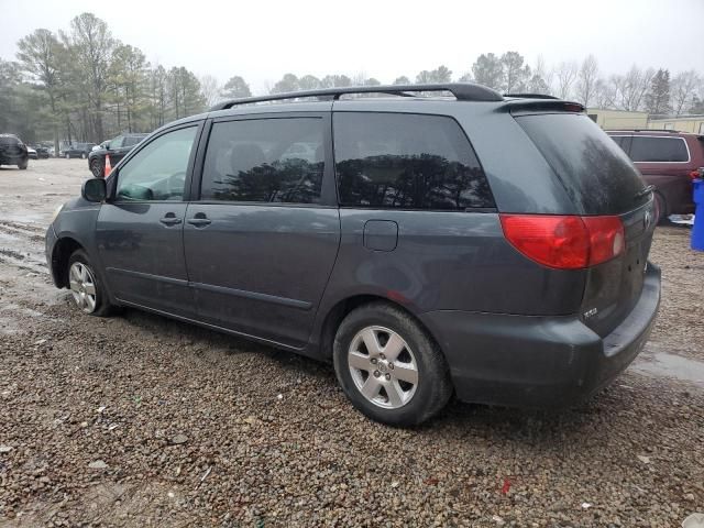 2009 Toyota Sienna XLE