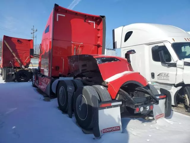 2022 Kenworth Construction T680