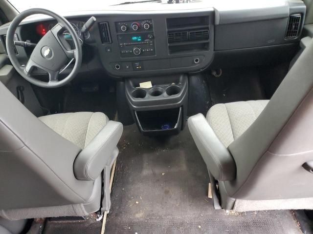 2011 Chevrolet Express G2500 LS