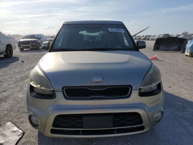 2013 KIA Soul +