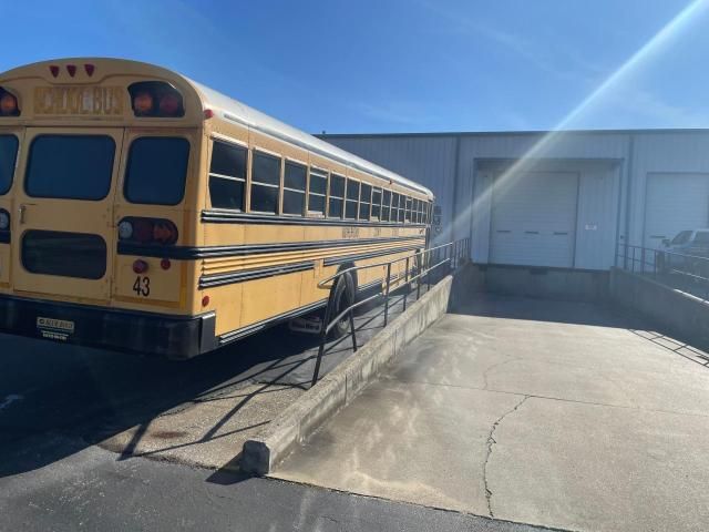 2001 Blue Bird School Bus / Transit Bus