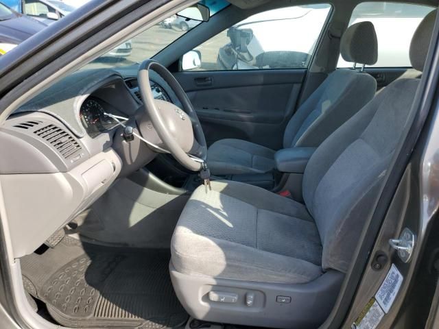 2004 Toyota Camry LE