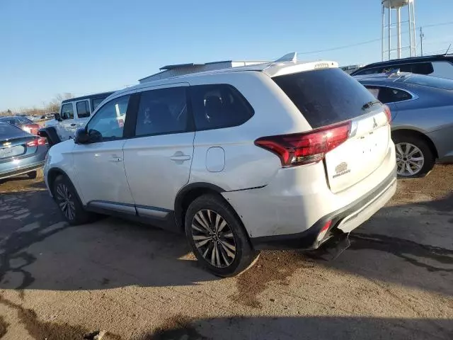 2020 Mitsubishi Outlander SE