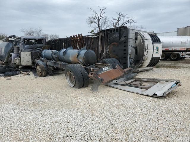 2016 Peterbilt 389 Vacuum Truck