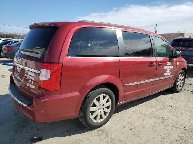 2016 Chrysler Town & Country Touring