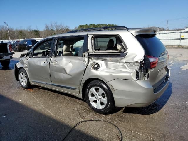 2015 Toyota Sienna LE