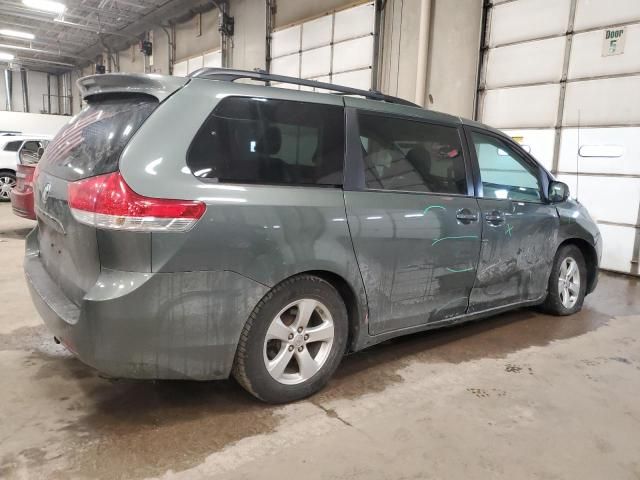 2013 Toyota Sienna LE