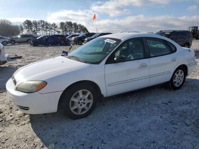 2005 Ford Taurus SE