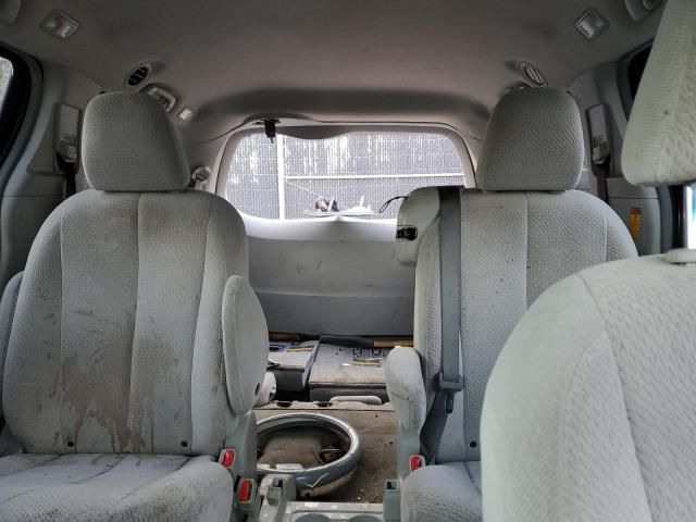 2014 Toyota Sienna LE