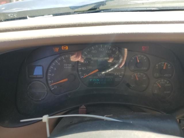 2001 Chevrolet Tahoe C1500