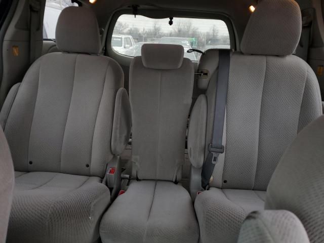 2013 Toyota Sienna LE