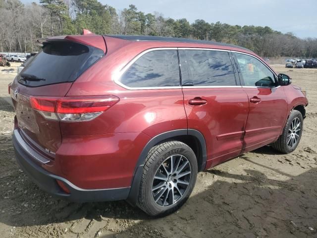 2018 Toyota Highlander SE