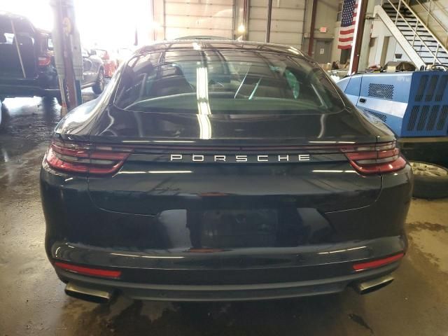 2018 Porsche Panamera 4