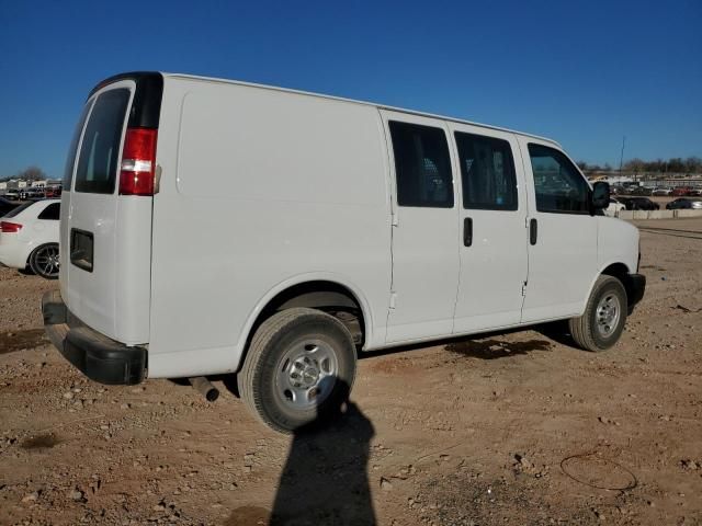 2022 Chevrolet Express G2500