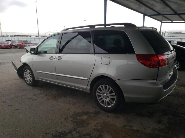 2008 Toyota Sienna XLE