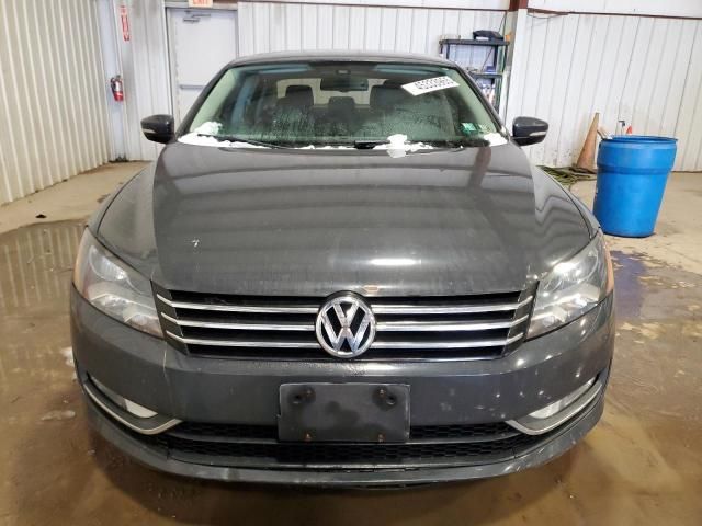 2014 Volkswagen Passat SE