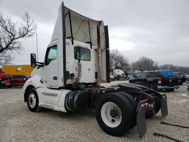 2015 Kenworth Construction T680