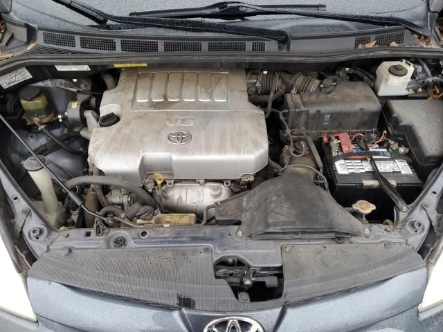 2009 Toyota Sienna XLE