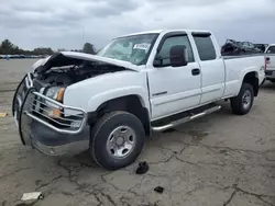 Salvage trucks for sale at Pennsburg, PA auction: 2003 Chevrolet Silverado K2500 Heavy Duty