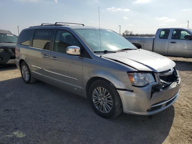 2015 Chrysler Town & Country Touring L