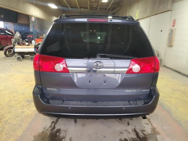 2007 Toyota Sienna XLE