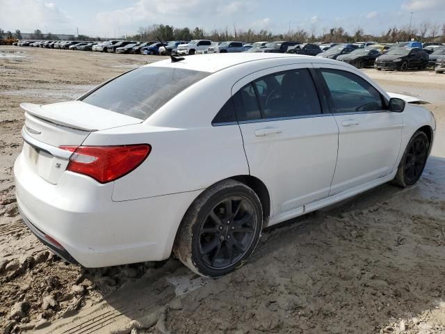 2013 Chrysler 200 Limited