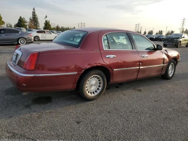 1999 Lincoln Town Car Executive