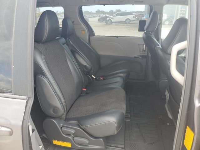 2012 Toyota Sienna Sport