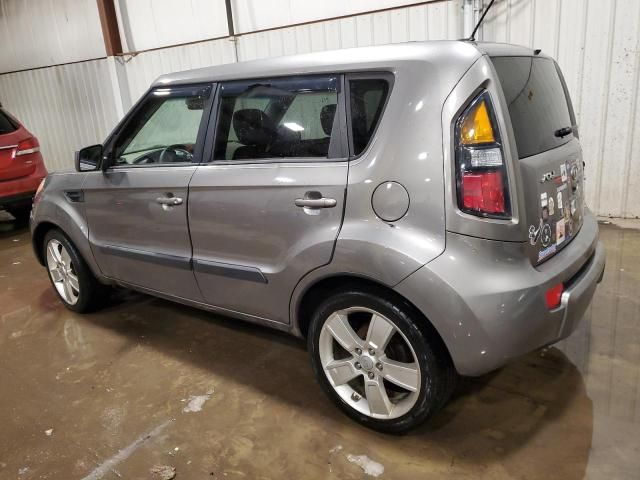 2011 KIA Soul +