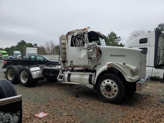 2016 Western Star Conventional 4900FA