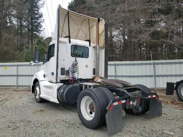 2014 Kenworth Construction T680