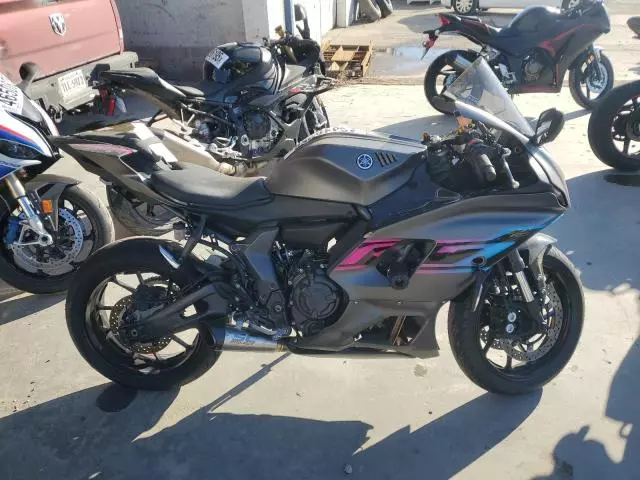 2024 Yamaha YZFR7