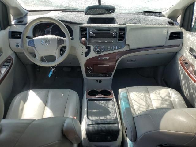 2011 Toyota Sienna XLE