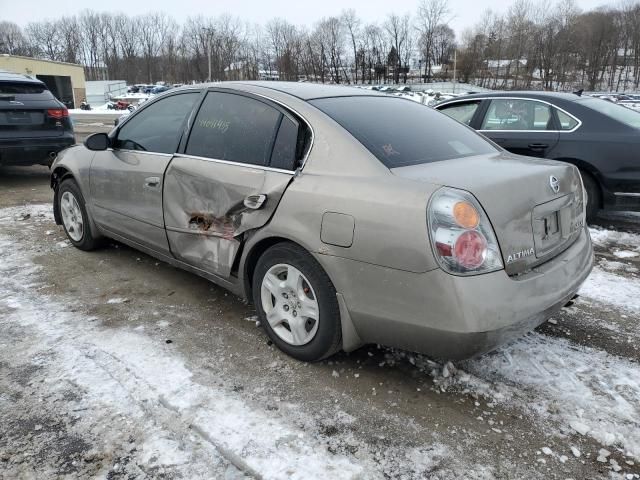 2004 Nissan Altima Base