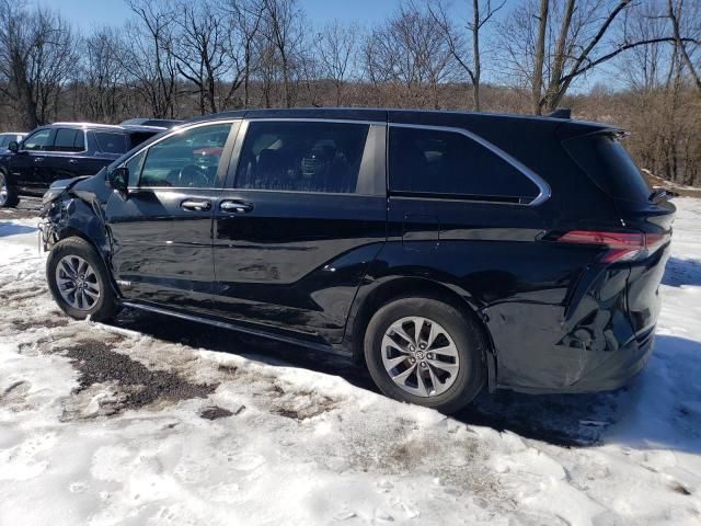 2021 Toyota Sienna XLE