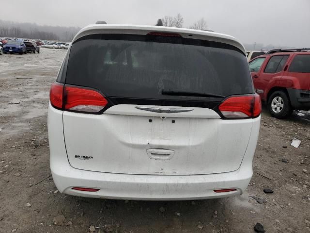 2021 Chrysler Voyager LXI